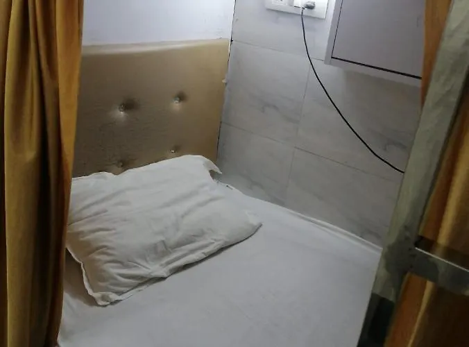 Andheri-69-Dormitory