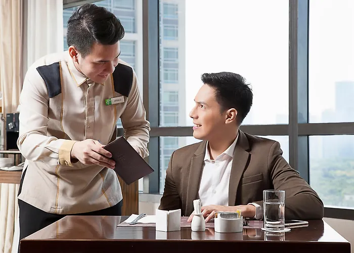 Holiday Inn & Suites Makati By Ihg Makati City
