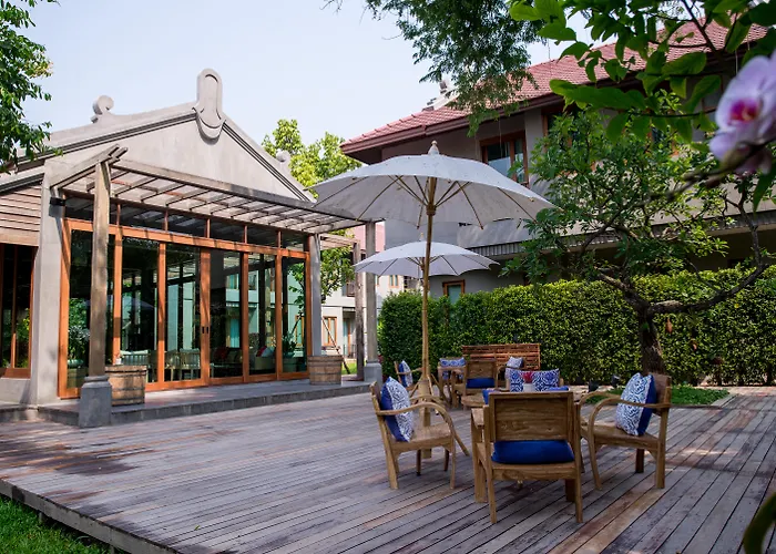 Chu Hotel