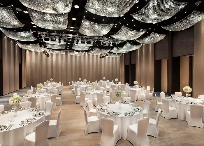 Himalayas Qingdao Hotel
