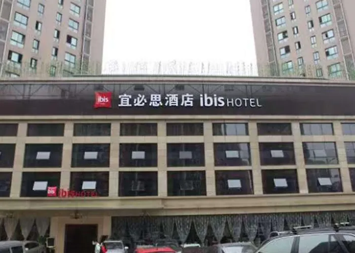 Ibis Chongqing Ranjiaba Railway Station