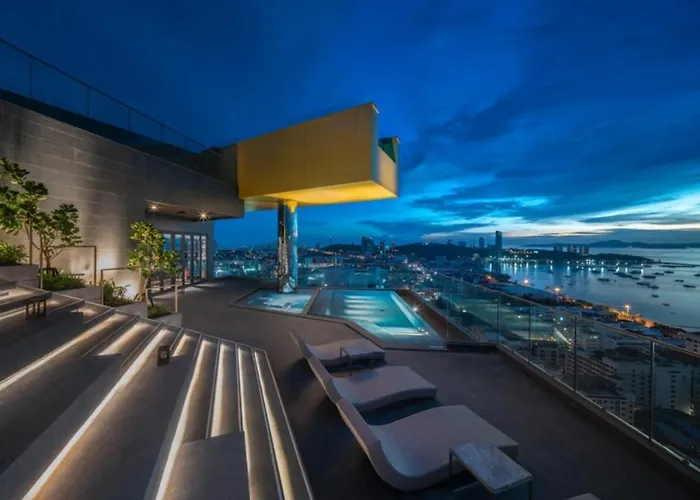Edge Central Pattaya By J&P