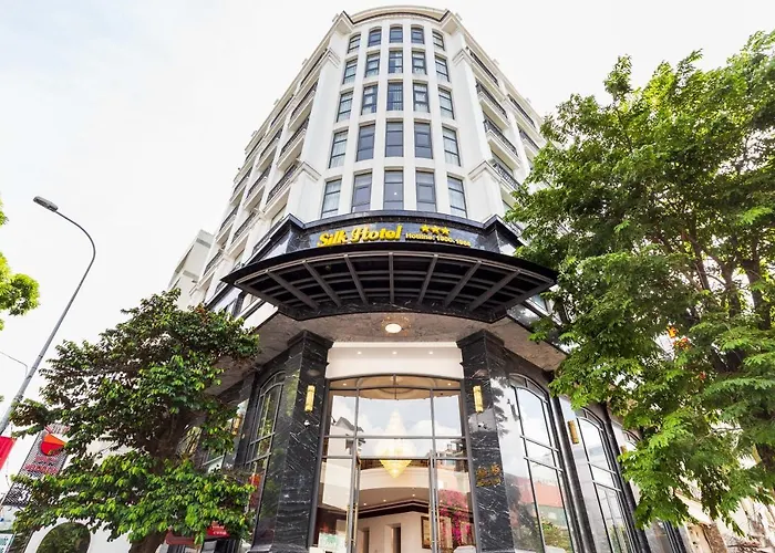 Silk Hong Ha Airport Hotel Ho Chi Minh City