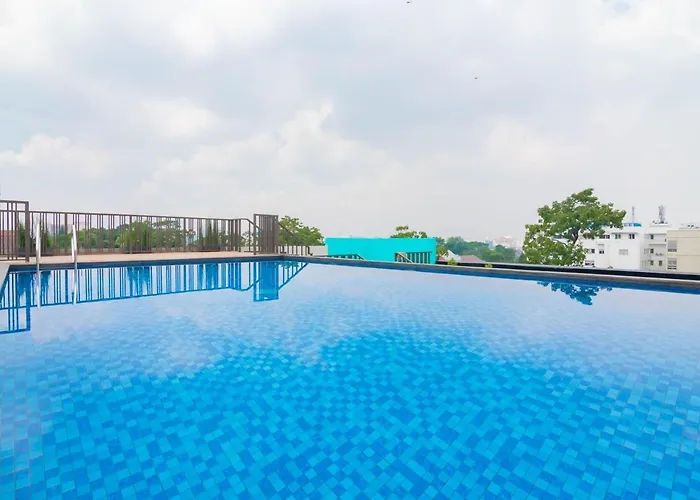 Sans Hotel Alexander Bandung