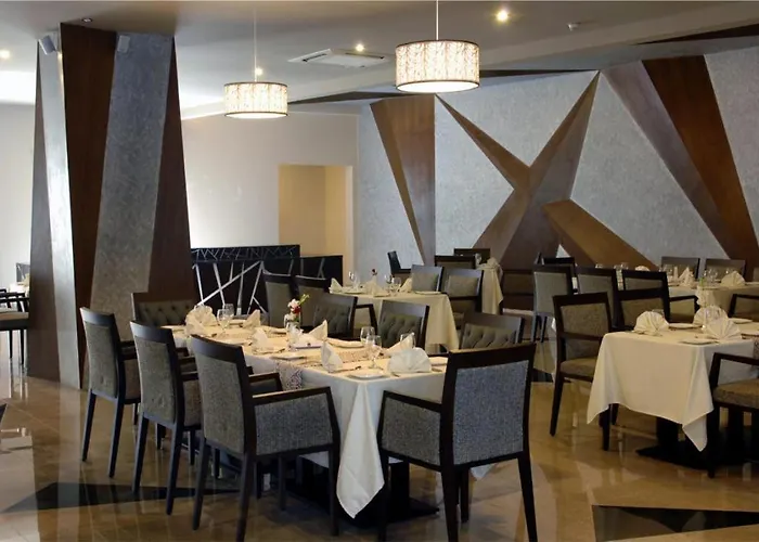 West Inn Hotel Faisalabad
