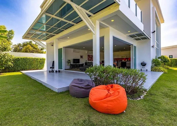 Modern 3 Bedroom Pool Villa Pg19