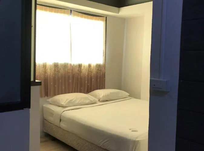 Rod Fai Fah Apartment Bangkok
