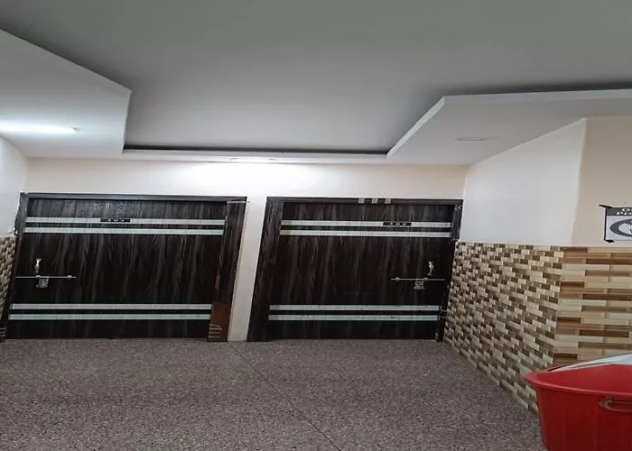 Hotel Hm International Varanasi