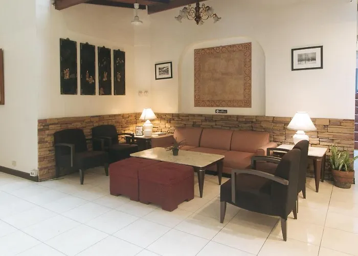 El Rico Suite Makati By Reddoorz Makati City