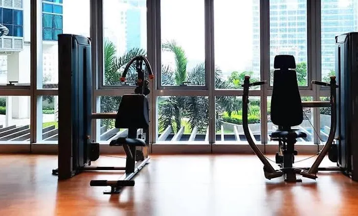 Bgc, Uptown Parksuites Tower 2