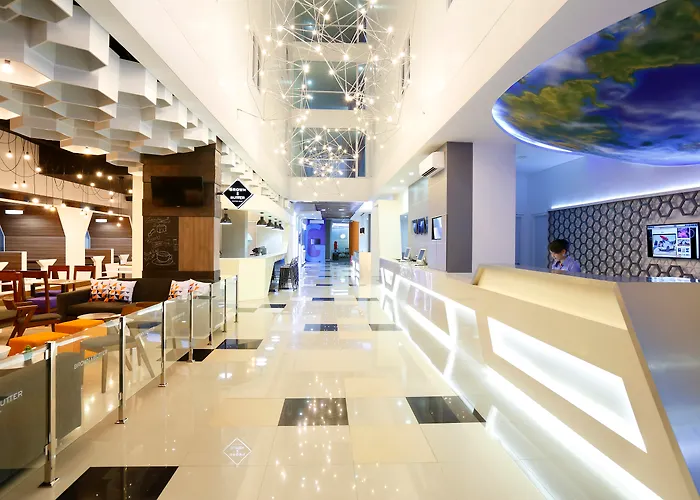 Berry Biz Hotel Seminyak 