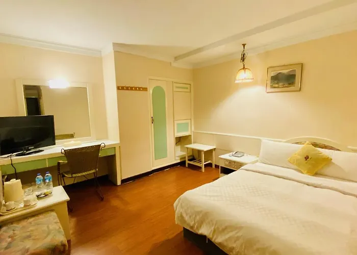 Li Hua Hotel