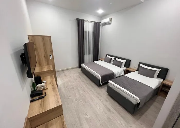 Rever Hotel
