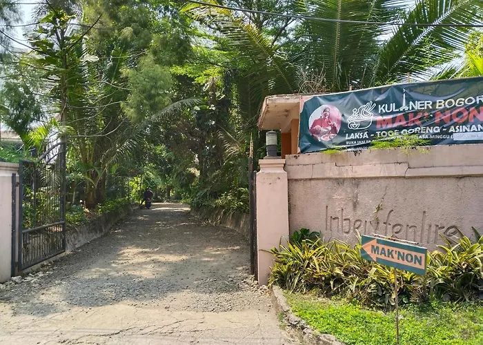 The Garden Family Guest House Powered By Cocotel
