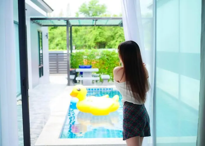 M View Pool Villa