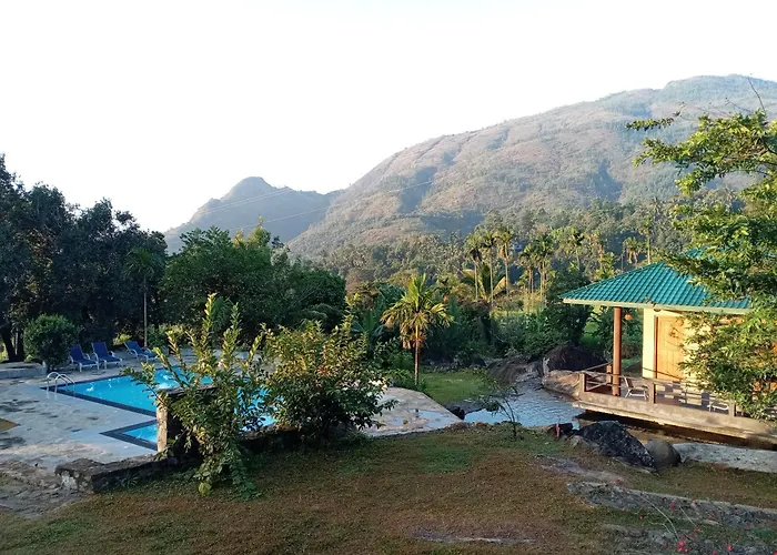 World'S End Base Eco-Village