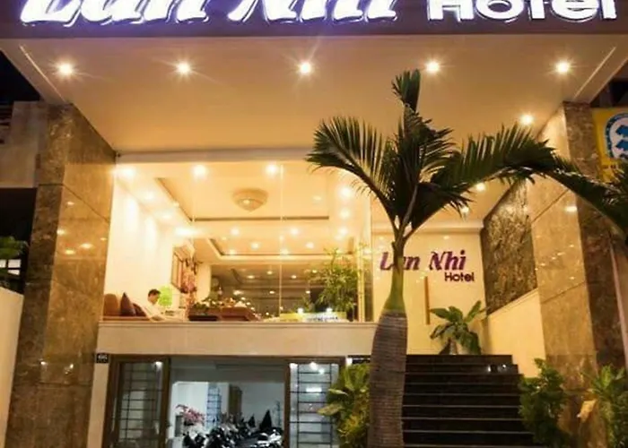 Twilight Beach Hotel Da Nang