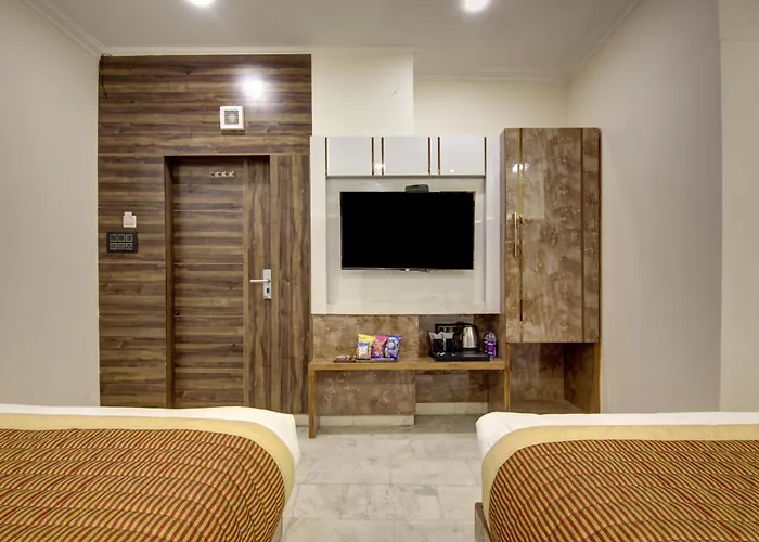 Bless Inn - Near New Delhi Railway Station & Connaught Place