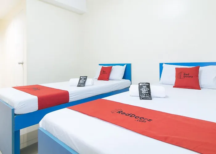 Reddoorz @ Insular Square Mandaue City