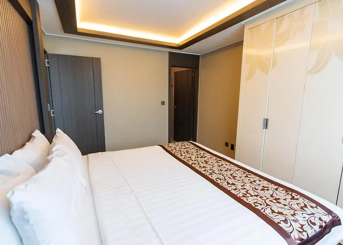 Xenia Hotel Clark