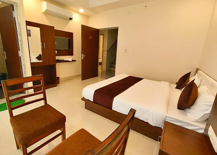 Hotel Veer Palace Near Udaipole Udaipur
