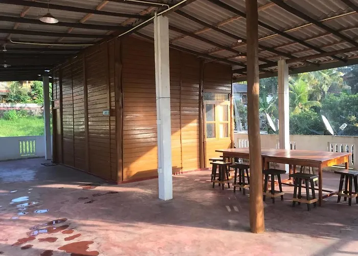 Hotel Surf Corner Matara
