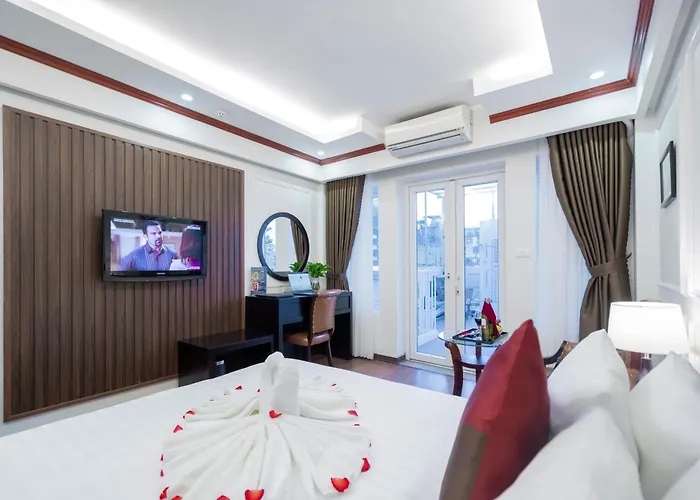Golden Lotus Legend Hotel
