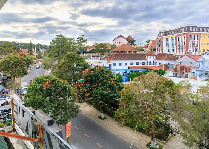 Golden Bee Hotel Da Lat