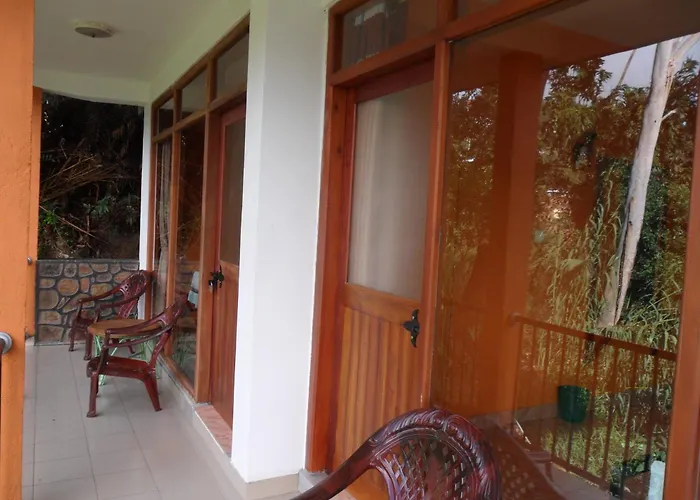 Tea Garden Holiday Inn Ella