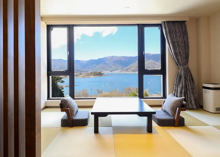 Rakuyu Hotel Fujikawaguchiko