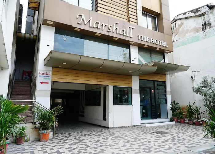 Marshall The Hotel