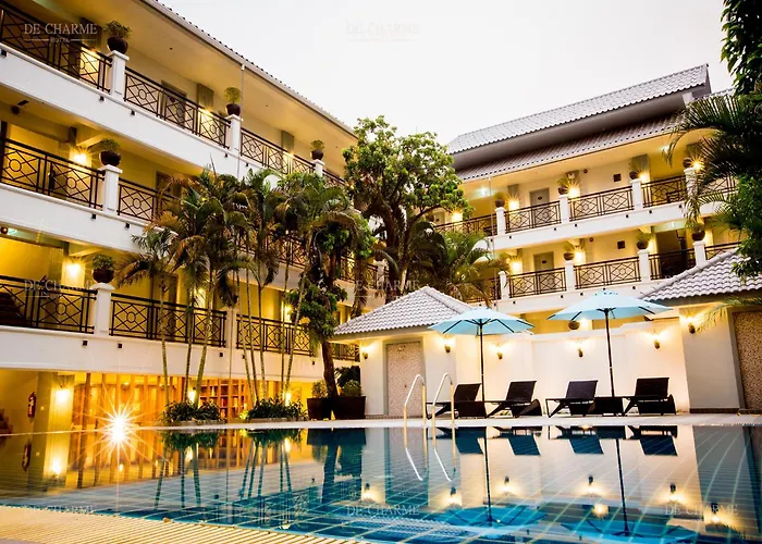 Decharme Hotel