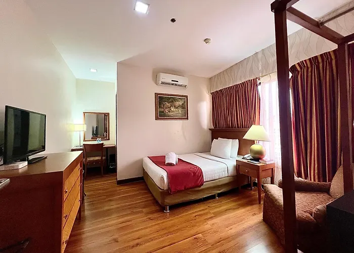 Royal Suites Condotel Kalibo
