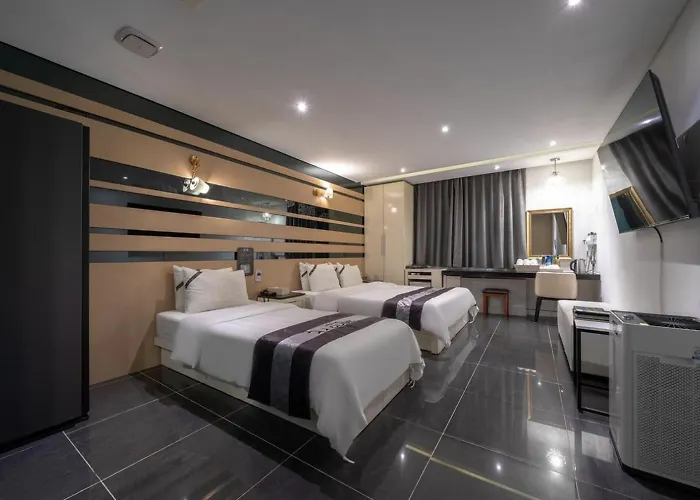 Hotel Cube