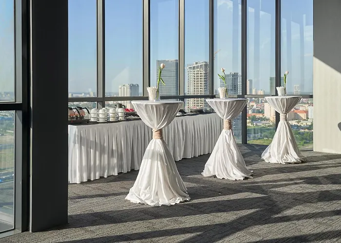 Luxcity Hotel & Apartment