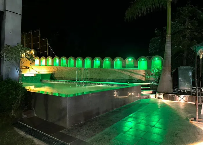 Hotel Royale Palace Mount Abu