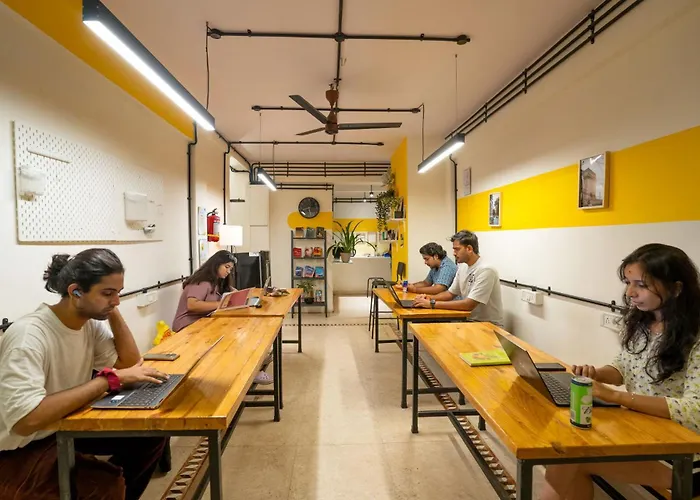 Locomo Hostel Express - Stay Work Eat
