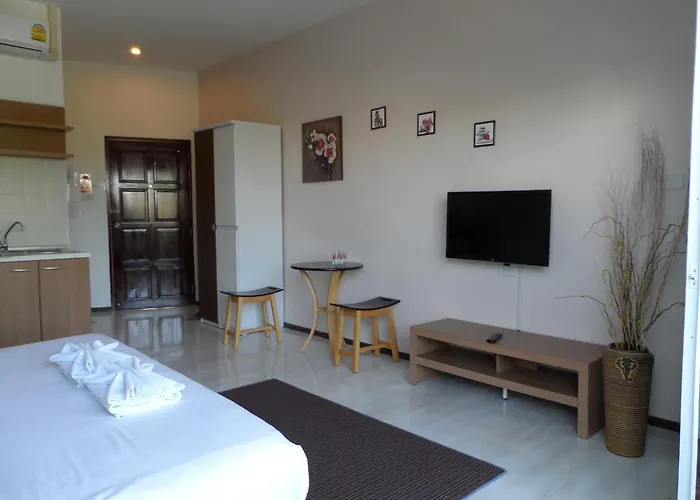 Baan Sabaaidee - Adult Friendly