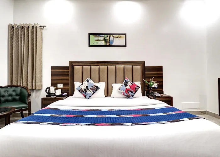 Hotel Emporio Dx - New Delhi Railway Station - Paharganj