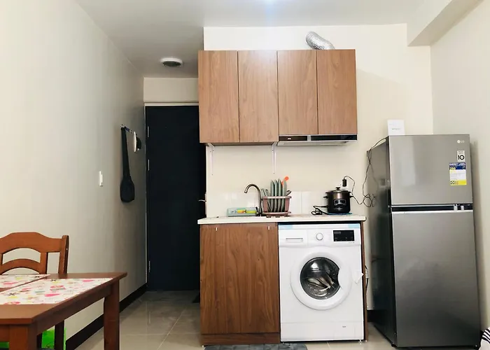 Mira'S Place