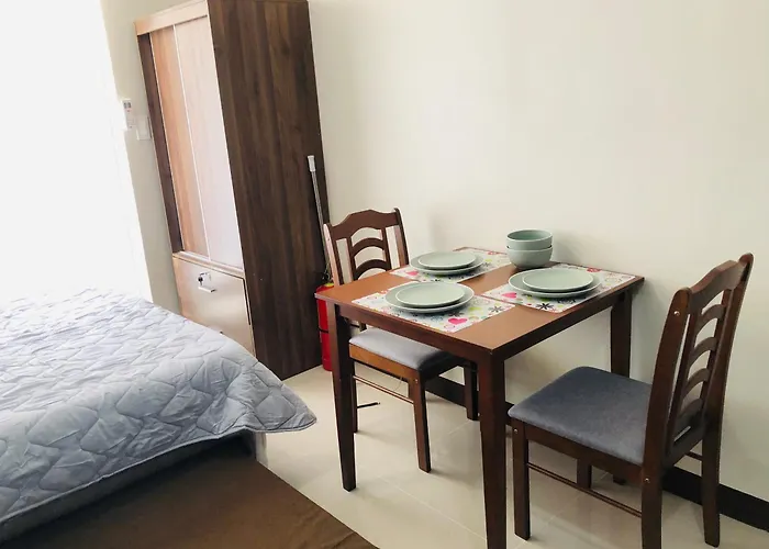 Mira'S Place