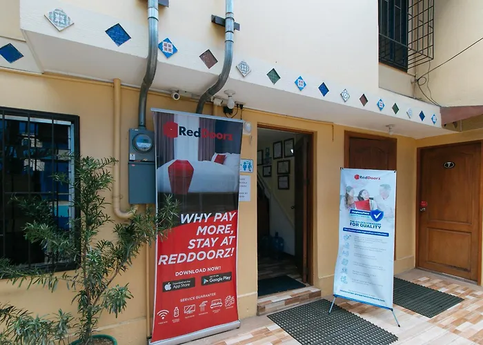 Reddoorz Near Pnr Espana Station Manila