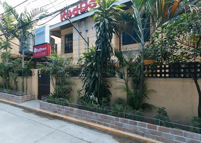 Reddoorz Near Pnr Espana Station Manila