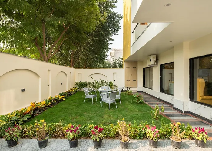 Lime Tree Hotel & One Bhk Serviced Apartment Noida - Sector 50 Metro
