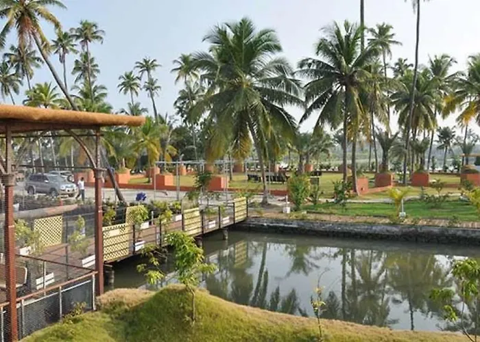 Boche Island By Oxygen Resort Kochi