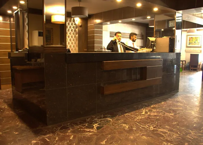 Hotel Sarawan Karachi