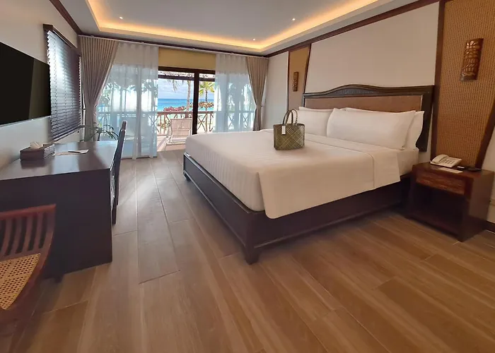 Red Coconut Beach Hotel Boracay