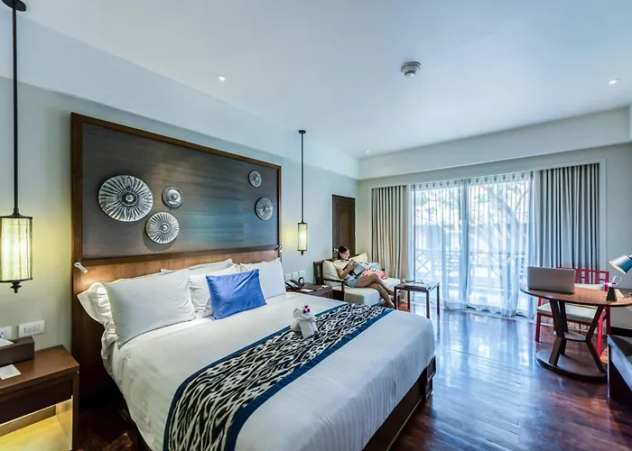 Hotel The Ambs Suites Near Igi Delhi Airport