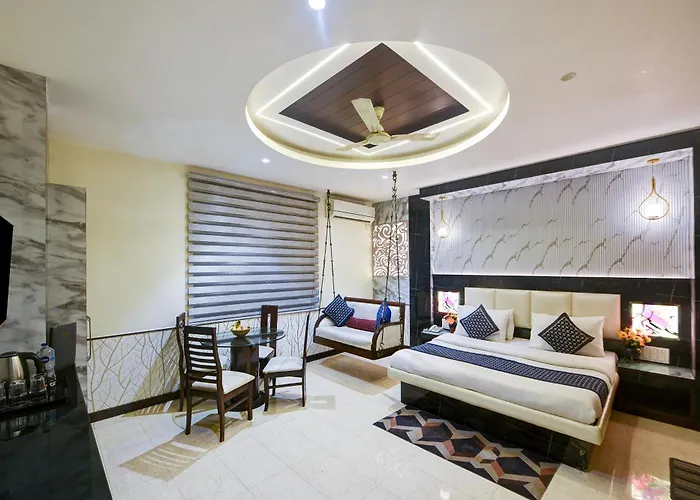Hotel Baba Deluxe Near New Delhi Railway Station And City Center -By Rcg Hotels