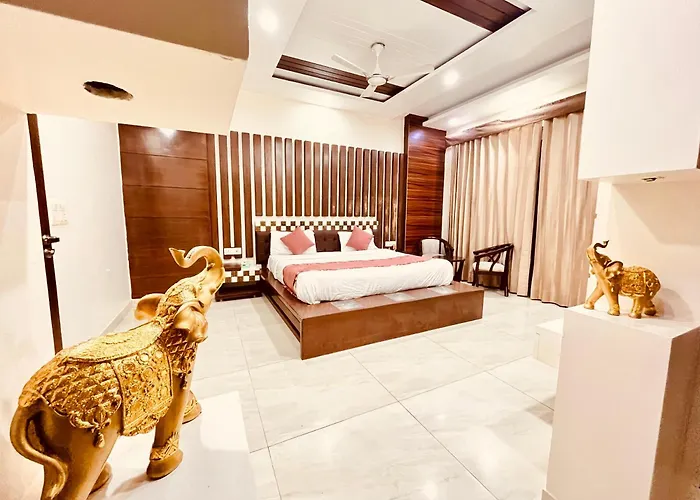 South Inn - Green Park South Delhi
